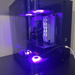 24/7 PC got my computer built in a very timely manner was easy to work with and very knowledgeable.