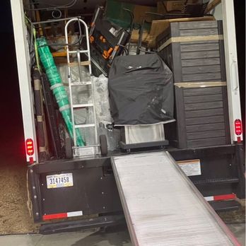Always Moving Inc - 26' box truck that supposedly had 2,000 cubic feet of household goods. - Movers Near Me Always Moving Inc - 26' box truck that supposedly had 2,000 cubic feet of household goods. - Movers Near Me