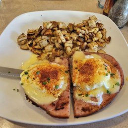 Eggs Benedict