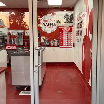 Bruster's Real Ice Cream - Desserts Near Me - Fullerton, California