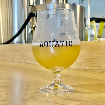 Aquatic Brewing - Aronnax - New England IPA - Breweries Near Me - Falmouth, Massachusetts