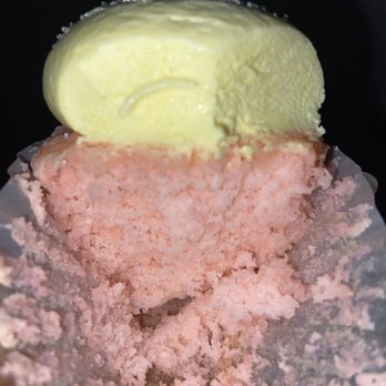 Maxie B's - Pink lemonade cupcake was extremely dense & dry - Bakeries Near Me - Greensboro, North Carolina Maxie B's - Pink lemonade cupcake was extremely dense & dry - Bakeries Near Me - Greensboro, North Carolina