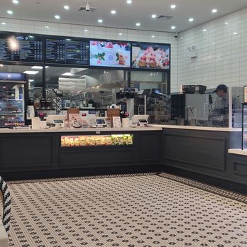Paris Baguette - Patisserie/Cake Shop Near Me - Plainview, New York Paris Baguette - Patisserie/Cake Shop Near Me - Plainview, New York