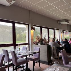 Victoria - Riverside restaurant