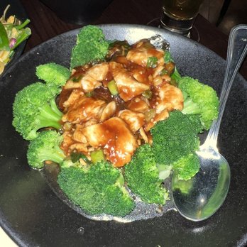P.F. Chang's - Ginger Chicken with Broccoli - Chinese Near Me - Rancho Cucamonga, California