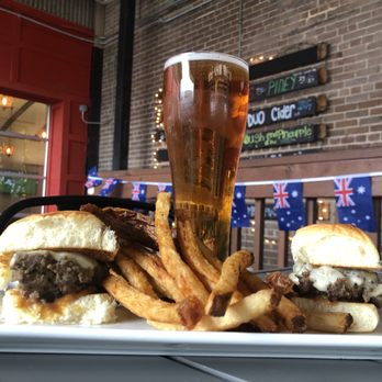 Platypus Brewing - Joey Sliders - Breweries Near Me - Houston, Texas