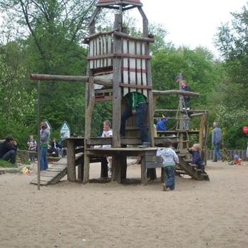 Spielplatz Friedenstraße - Klettergerüst für die Kleinen - Playgrounds Near Me - Berlin, BE