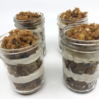 Fee's Sweets - Carrot cake jars - Cupcakes Near Me Fee's Sweets - Carrot cake jars - Cupcakes Near Me