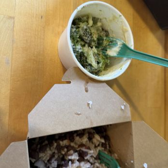 Homespun Kitchen - Black beans and rice and cashew cheesy broccoli - Breakfast & Brunch Near Me - Atlantic Beach, Florida Homespun Kitchen - Black beans and rice and cashew cheesy broccoli - Breakfast & Brunch Near Me - Atlantic Beach, Florida