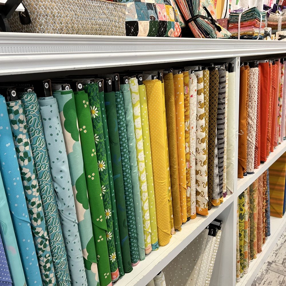 Quilting Mayhem - Super organized! - Fabric Stores Near Me - Snohomish, Washington Quilting Mayhem - Super organized! - Fabric Stores Near Me - Snohomish, Washington