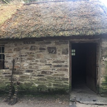 Ulster American Folk Park - Old Irish cottage - Museums Near Me - Omagh, OMH