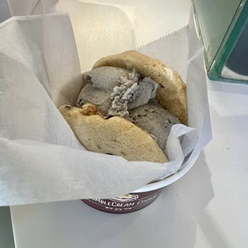 Diddy Riese Cookies - Desserts Near Me - Los Angeles, California