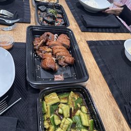 Tea Smoked Duck 樟茶鸭 Stinky Tofu W/ Chopped Chilies 剁椒臭豆腐 Garlic Cucumber 凉拌黄瓜 Tea Smoked Duck 樟茶鸭 Stinky Tofu W/ Chopped Chilies 剁椒臭豆腐 Garlic Cucumber 凉拌黄瓜