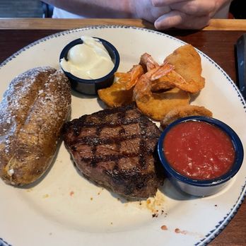 Red Lobster - Dry steak and fried shrimp - Seafood Near Me - Birmingham, Alabama