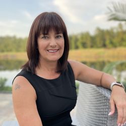 Michelle Bester - Momentum Realty