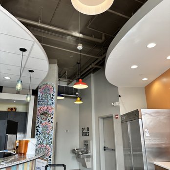 South Block - Juice Bars & Smoothies Near Me - Alexandria, Virginia