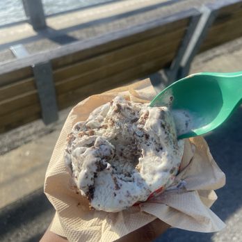 Oddfellows - COOKIES & MINT Mint ice cream swirled with crushed chocolate cookies CONTAINS: DAIRY, EGGS. GLUTEN - Ice Cream & Frozen Yogurt Near Me - Brooklyn, New York