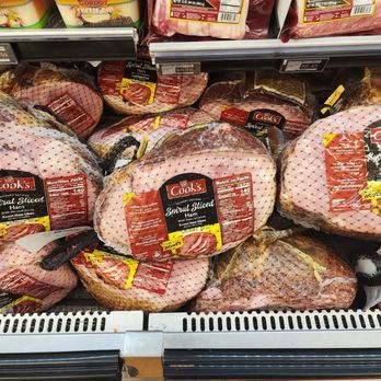 Lakeway IGA - Grocery Near Me - Paris, Tennessee
