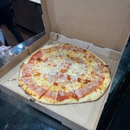 Great Tribeca Pizza - 16" Great Tribeca Pizza - 16"
