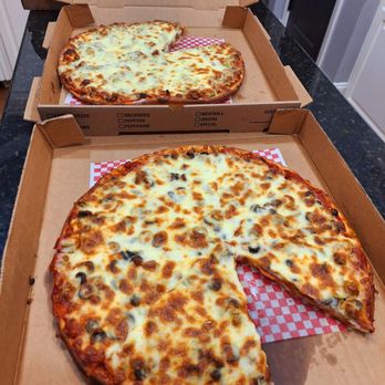 Hideaway Pizza - Pizza Near Me - Crestview, Florida Hideaway Pizza - Pizza Near Me - Crestview, Florida