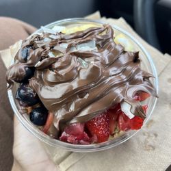 ACAI BOWL WITH NUTELLA®