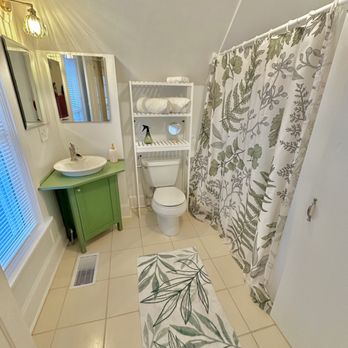 Katharisma Cleaning - Bathroom - Office Cleaning Near Me Katharisma Cleaning - Bathroom - Office Cleaning Near Me
