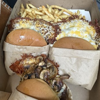 Krunch Burger - Single Krunch Burgers one with Mushrooms and fries. - Burgers Near Me - La Mirada, California Krunch Burger - Single Krunch Burgers one with Mushrooms and fries. - Burgers Near Me - La Mirada, California