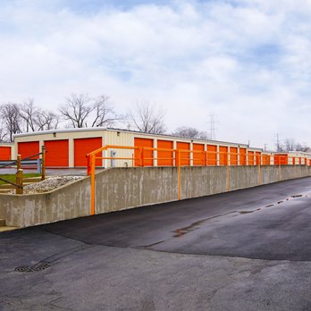 Red Dot Storage - Self Storage Near Me - Gurnee, Illinois