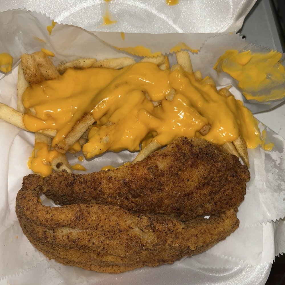 3 Flags Grill & Ice Cream - 2 piece Fish with Cheese Fries - American Near Me - Memphis, Tennessee 3 Flags Grill & Ice Cream - 2 piece Fish with Cheese Fries - American Near Me - Memphis, Tennessee