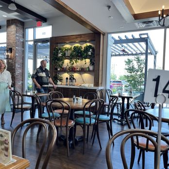 Urth Caffe - Coffee & Tea Near Me - Henderson, Nevada