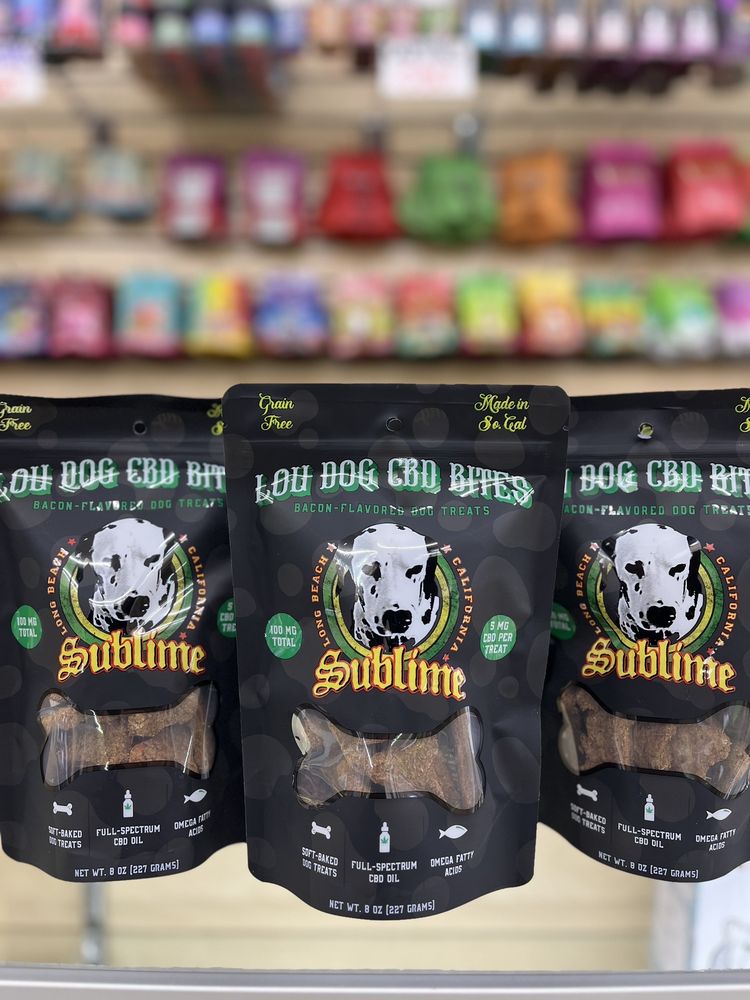 TREE HOUSE SMOKE SHOP Updated October 2024 39 Photos 4427 Genesee