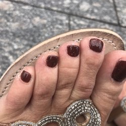 Liquid Nail Bar - Dry dead skin left around my toes. Clipper marks.