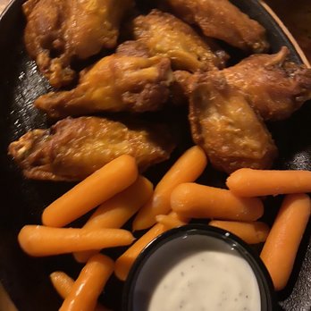 The Forum - Chicken wings - Pubs Near Me - Puyallup, Washington The Forum - Chicken wings - Pubs Near Me - Puyallup, Washington