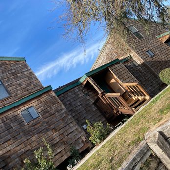 Lake Nacimiento Resort - Front of lodge - Campgrounds Near Me - Bradley, California Lake Nacimiento Resort - Front of lodge - Campgrounds Near Me - Bradley, California