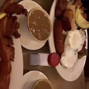 Gata Golosa Astoria - Bandeja Paisa - Colombian Near Me - Astoria, New York Gata Golosa Astoria - Bandeja Paisa - Colombian Near Me - Astoria, New York