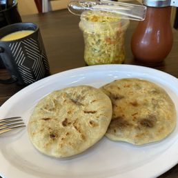 Finger licking pupusas, not greasy and made to order.