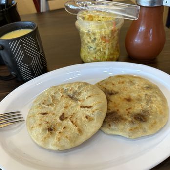 Pupuseria La Esperanza - Finger licking pupusas, not greasy and made to order. - Salvadoran Near Me - Vallejo, California Pupuseria La Esperanza - Finger licking pupusas, not greasy and made to order. - Salvadoran Near Me - Vallejo, California