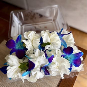 Hi'iaka Florist - Floral lei - Florists Near Me - San Francisco, California Hi'iaka Florist - Floral lei - Florists Near Me - San Francisco, California