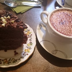 Teatopia - Chocolate cake