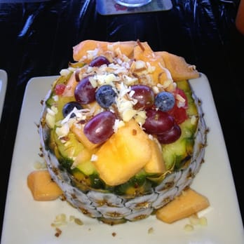 Lulu's Waikiki - Pineapple fruit bowl - Burgers Near Me - Honolulu, Hawaii Lulu's Waikiki - Pineapple fruit bowl - Burgers Near Me - Honolulu, Hawaii