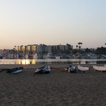 Beach Eats - Pre-race line-up! - Street Vendors Near Me - Marina Del Rey, California