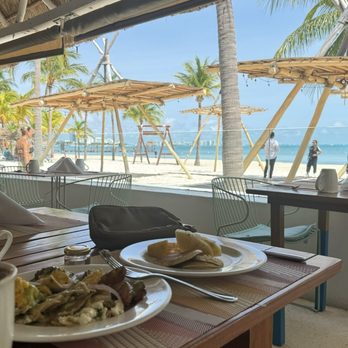 El Caribeno Restaurant - Breakfast buffet with beach view - Caribbean Near Me - Cancún, ROO El Caribeno Restaurant - Breakfast buffet with beach view - Caribbean Near Me - Cancún, ROO
