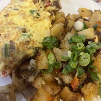 The Breakfast Club and Grill - Denver Omelette, with Ham, Cheese, Peppers & Onions - Breakfast & Brunch Near Me - Chicago, Illinois The Breakfast Club and Grill - Denver Omelette, with Ham, Cheese, Peppers & Onions - Breakfast & Brunch Near Me - Chicago, Illinois