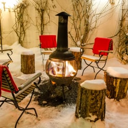 Kromers Restaurant & Gewölbekeller - Innnenhof im Winter