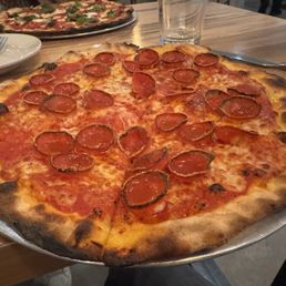 Pepperoni pizza Pepperoni pizza