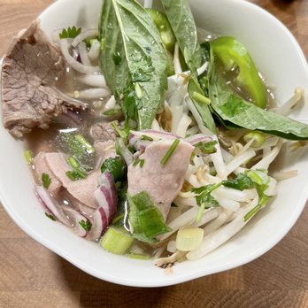 Le's Pho - pho flank steak & brisket - Vietnamese Near Me - Cedarburg, Wisconsin Le's Pho - pho flank steak & brisket - Vietnamese Near Me - Cedarburg, Wisconsin