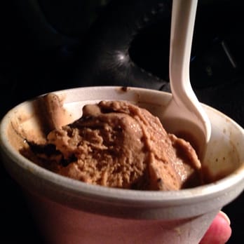 Mackey's Orchards - Chocolate ice cream - Fruits & Veggies Near Me - Belvidere, New Jersey