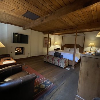 The Hermosa Inn - Hotels Near Me - Paradise Valley, Arizona The Hermosa Inn - Hotels Near Me - Paradise Valley, Arizona