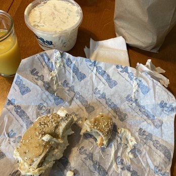 Bagels-4-U - Warren - Lb tub of veggie cream cheese to go - Bagels Near Me - Warren, New Jersey Bagels-4-U - Warren - Lb tub of veggie cream cheese to go - Bagels Near Me - Warren, New Jersey