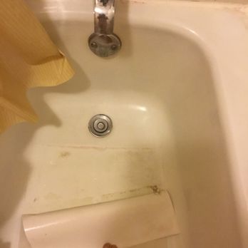 Days Inn by Wyndham McDonough - Nasty tub - Hotels Near Me - McDonough, Georgia